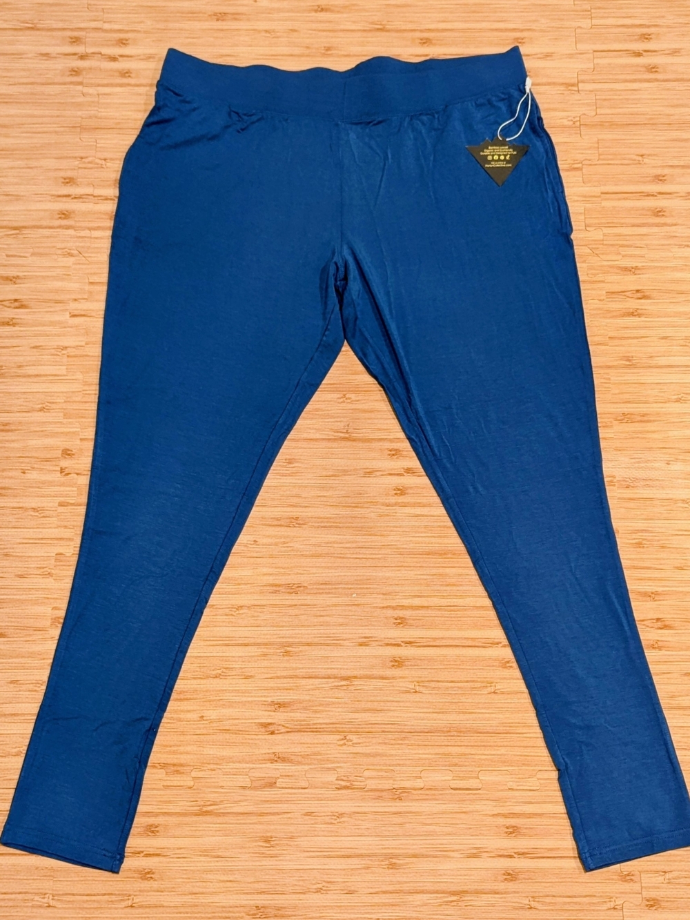 Women's Bamboo Leggings in Deep Blue